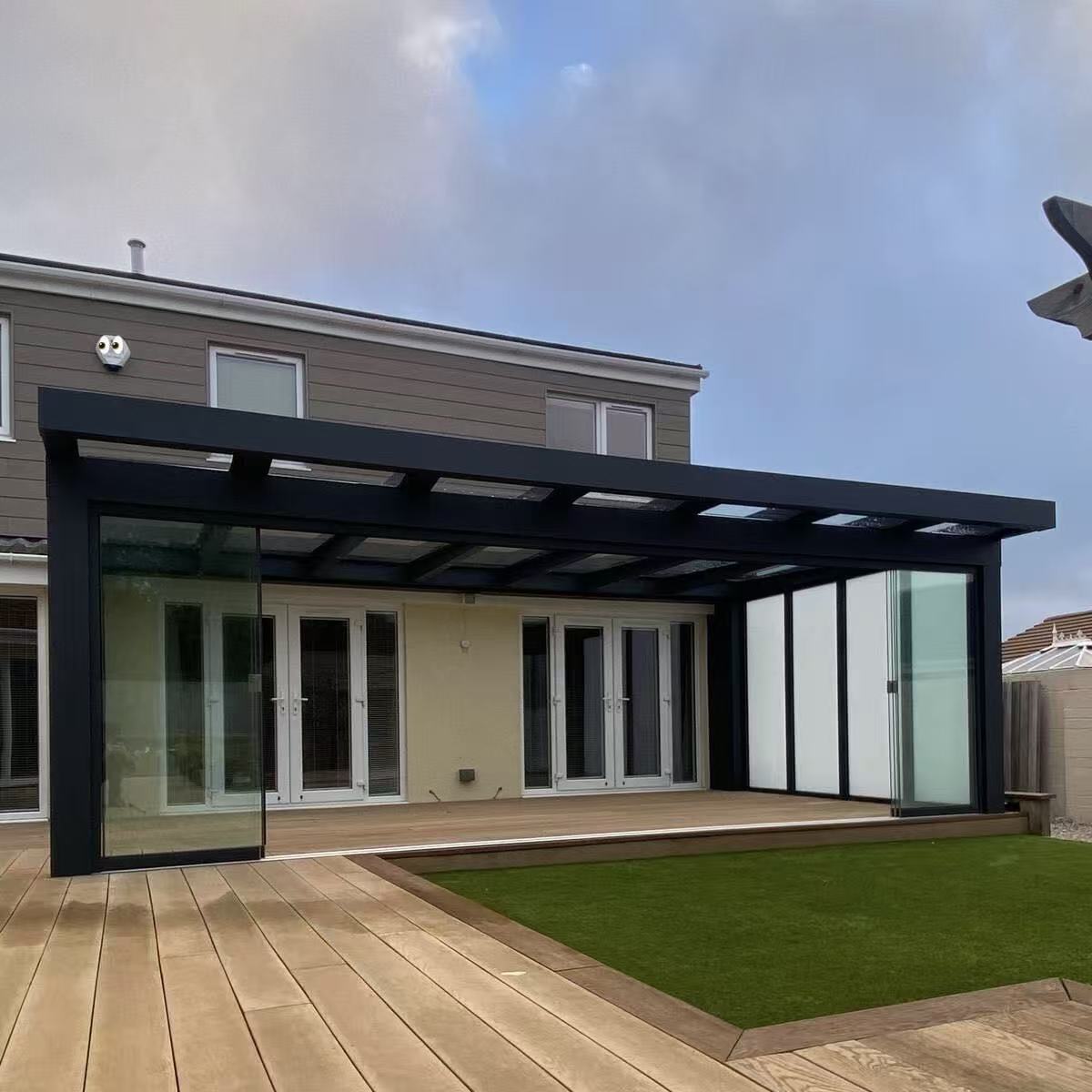 Factory Direct Durable All Aluminum Sunroom with Tempered Glass for Year-round Outdoor Patio Garden