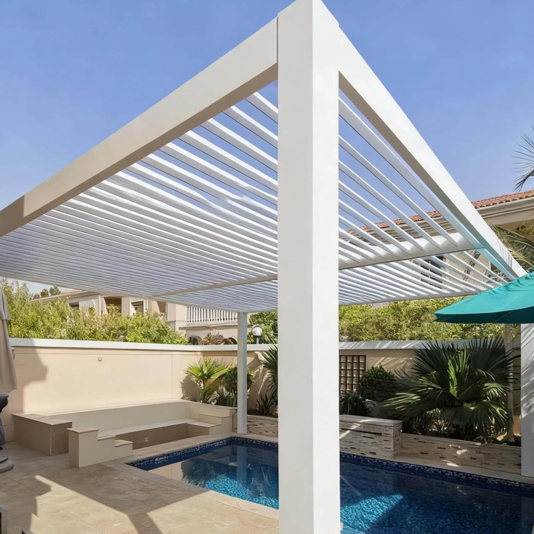 Modern Weatherproof Aluminium Alloy Electric Retractable Louver Pergola Eco-Friendly Custom Size for Outdoor Swimming