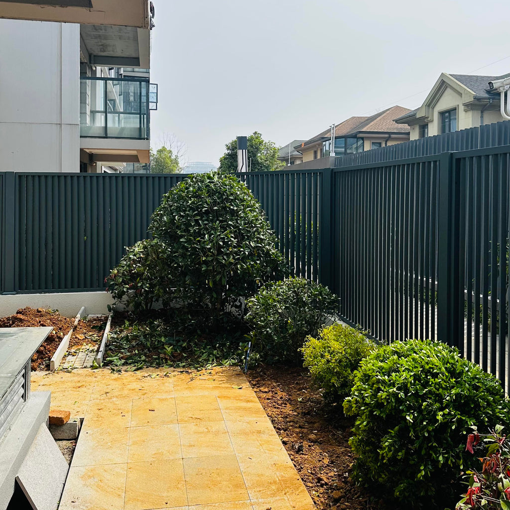 Waterproof UV Resistant Aluminum Alloy Vertical Fence for Patio Deck Anti-Corrosion