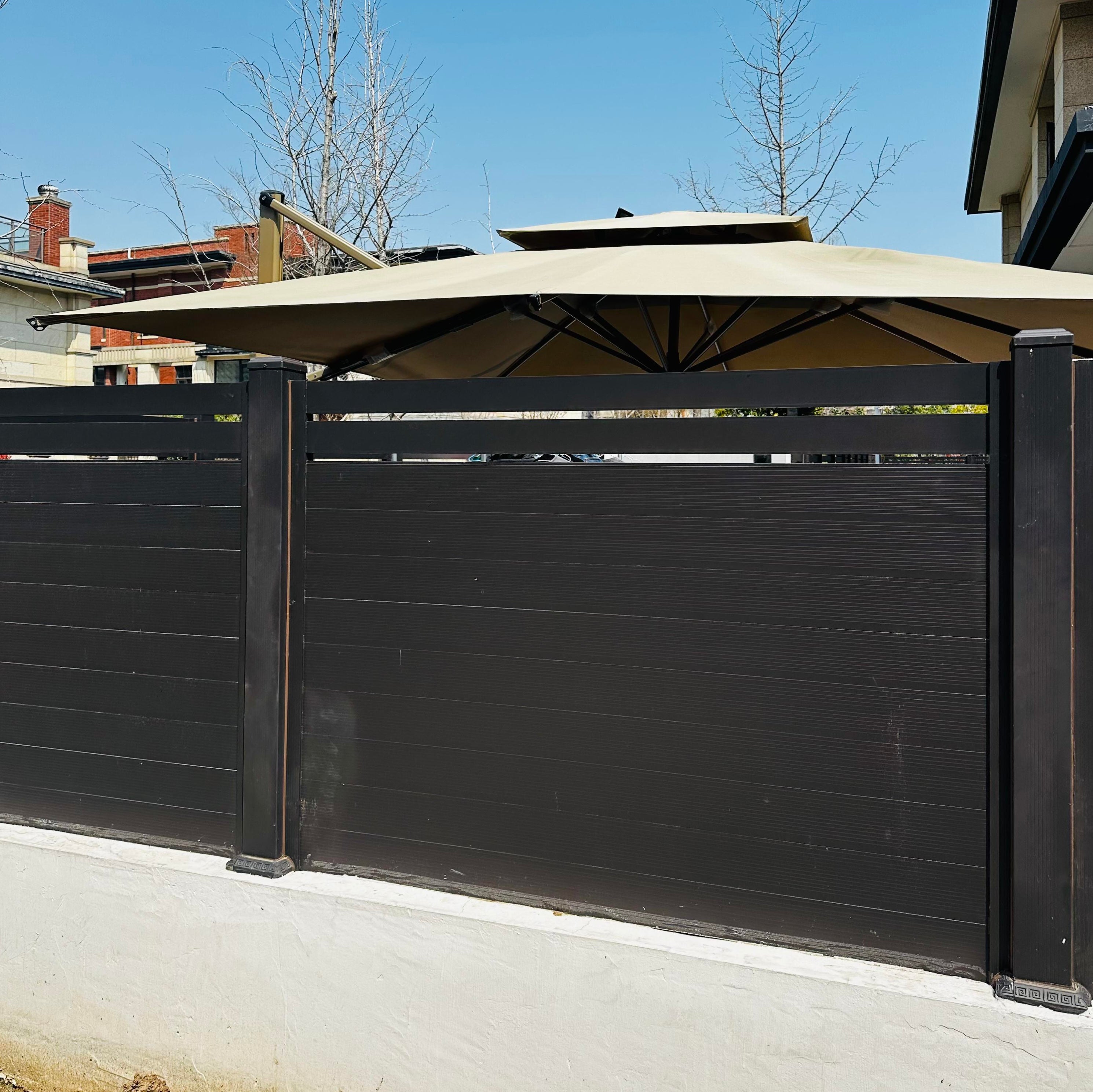 Powder Coated Black Aluminum Horizontal Slat Fence for Outdoor Garden Rust Free Quick Fit