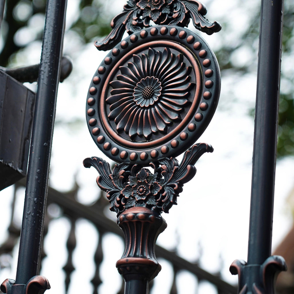 Exquisite Craftsmanship Aluminum Double Swing Gate European Cut Out Style for Courtyard Entry Weather Resistant Long Life