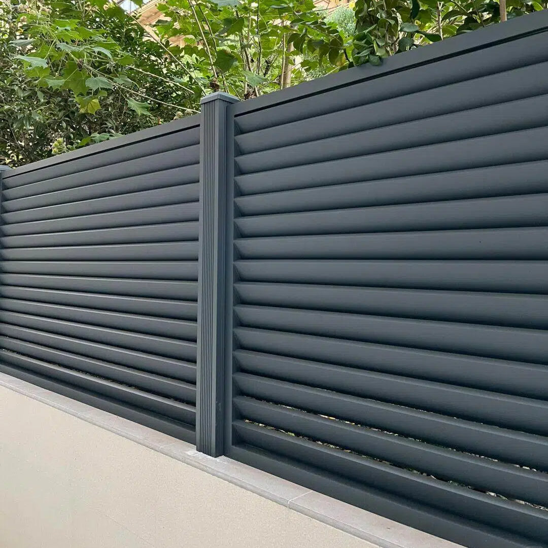 Customizable Aluminum Privacy Fence Panels Horizontal Slat Outdoor Garden Metal Fence Wholesale
