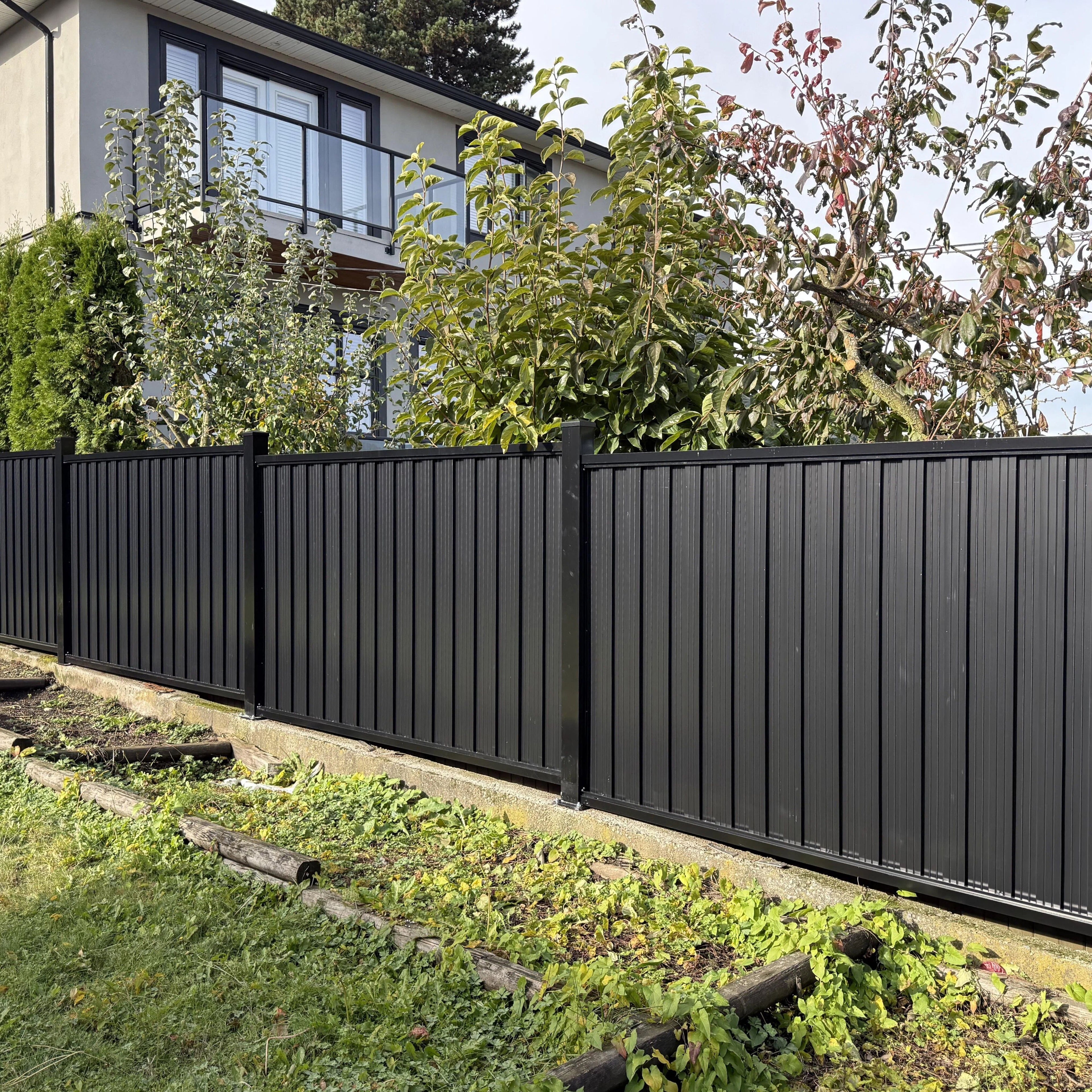 Fast Delivery Aluminum Vertical Slat Fence Rustproof Metal Fence Panel Fast Shipping Privacy Fence for Garden Courtyard Outdoor