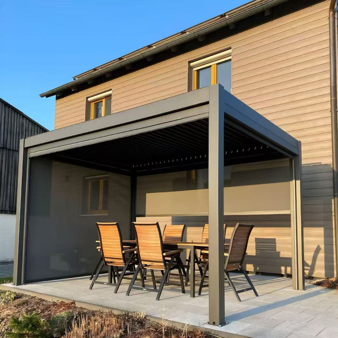 Hot Sale Sunshade Waterproof Intelligent Adjustable Blinds Electric Aluminium Alloy Pergola Outdoor Living Courtyard Garden